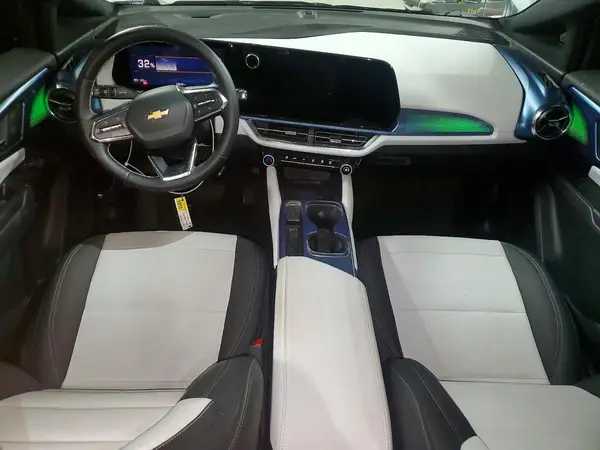 3GN7DLRP9RS289543 2024 CHEVROLET EQUINOX - Image 8