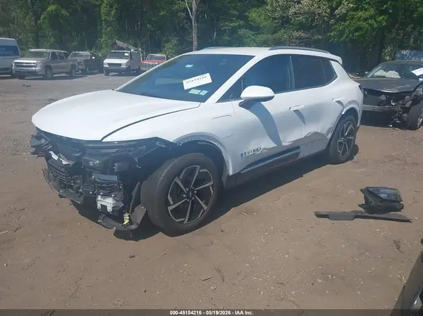 3GN7DLRPXSS158496 2025 CHEVROLET EQUINOX - Image 2