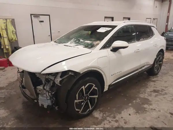3GN7DLRR6RS295639 2024 CHEVROLET EQUINOX - Image 2