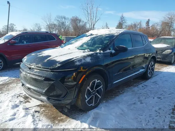 3GN7DLRR6SS118577 2025 CHEVROLET EQUINOX - Image 2