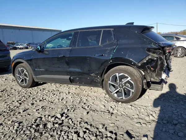 3GN7DMRP2SS205834 2025 CHEVROLET EQUINOX - Image 2