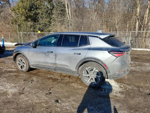3GN7DMRP2SS225470 2025 CHEVROLET EQUINOX - Image 2