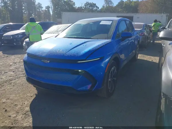 3GN7DMRP2SS247131 2025 CHEVROLET EQUINOX - Image 2