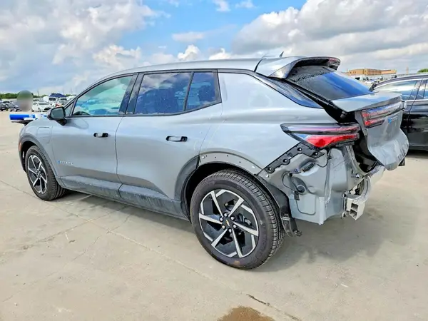 3GN7DMRP2SS249946 2025 CHEVROLET EQUINOX - Image 2