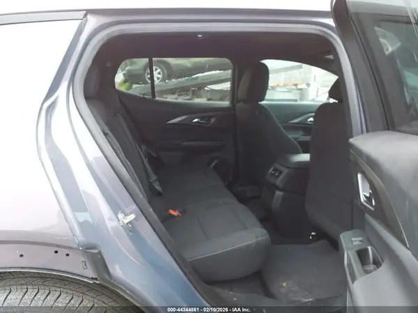 3GN7DMRP2SS257643 2025 CHEVROLET EQUINOX - Image 8