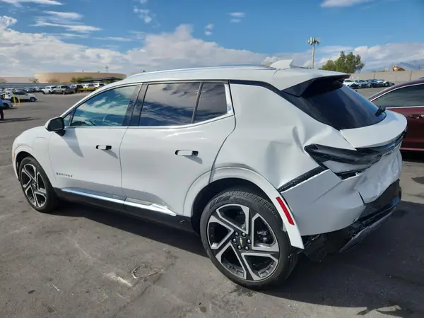 3GN7DMRP8RS287546 2024 CHEVROLET EQUINOX - Image 2