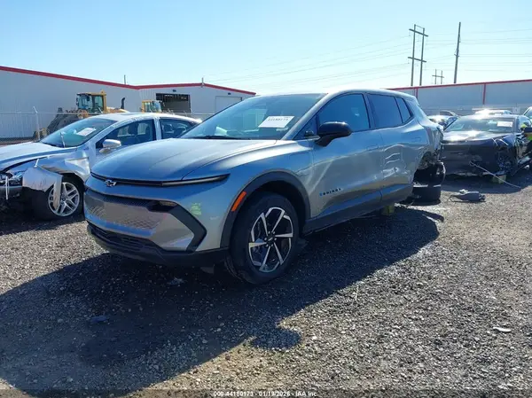 3GN7DMRPXSS205659 2025 CHEVROLET EQUINOX - Image 2