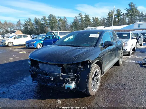 3GN7DMRR2SS205897 2025 CHEVROLET EQUINOX - Image 2