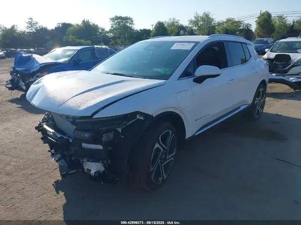 3GN7DNRP0SS201982 2025 CHEVROLET EQUINOX - Image 2