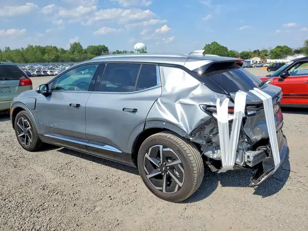 3GN7DNRP2SS226625 2025 CHEVROLET EQUINOX - Image 2