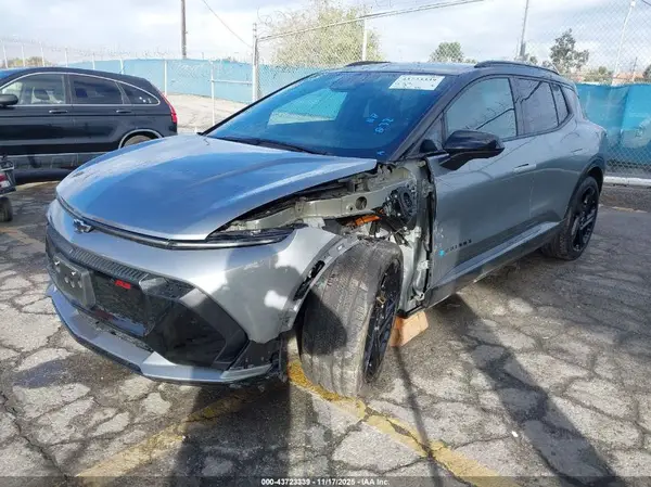 3GN7DNRP3RS229043 2024 CHEVROLET EQUINOX - Image 2