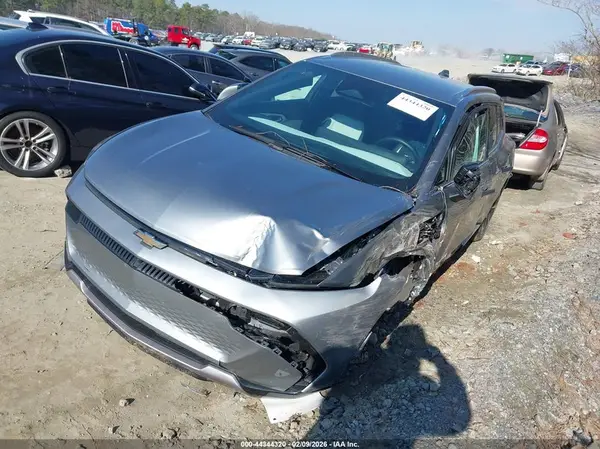 3GN7DNRP4SS207803 2025 CHEVROLET EQUINOX - Image 2
