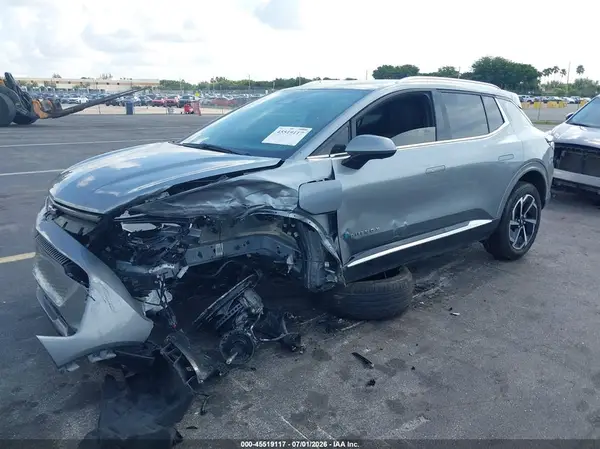3GN7DNRP5SS227932 2025 CHEVROLET EQUINOX - Image 2