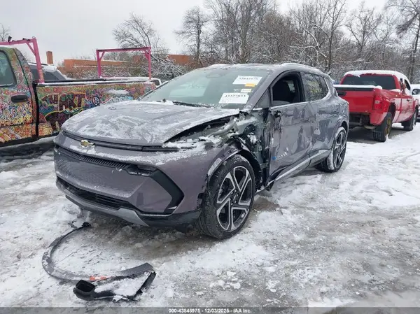 3GN7DNRP8SS218898 2025 CHEVROLET EQUINOX - Image 2