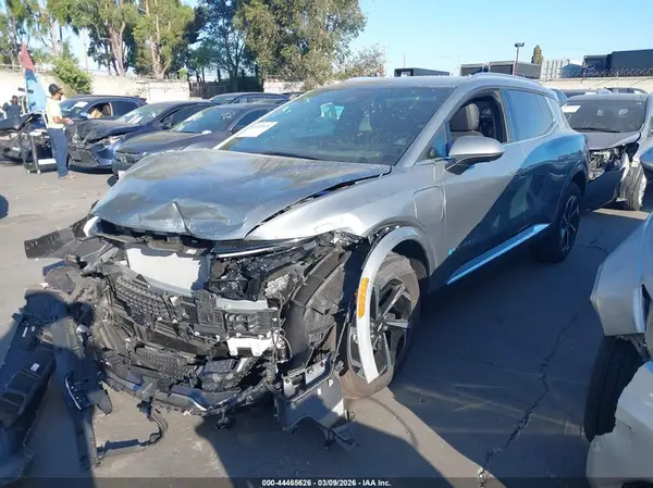 3GN7DNRP9SS242417 2025 CHEVROLET EQUINOX - Image 2