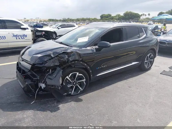 3GN7DNRPXSS227232 2025 CHEVROLET EQUINOX - Image 2