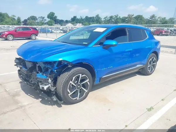 3GN7DNRPXSS259212 2025 CHEVROLET EQUINOX - Image 2
