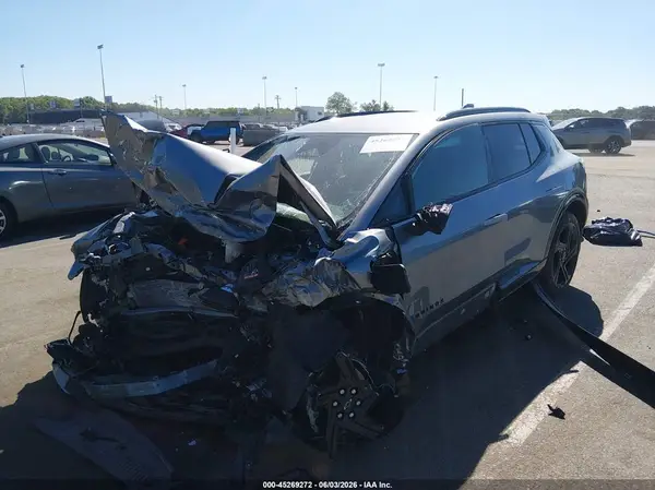 3GN7DRRR8RS266856 2024 CHEVROLET EQUINOX - Image 2