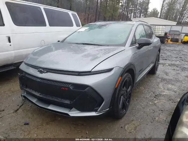 3GN7DSRP0RS246963 2024 CHEVROLET EQUINOX - Image 2