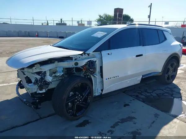 3GN7DSRP7SS209513 2025 CHEVROLET EQUINOX - Image 2