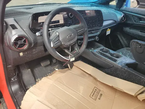 3GN7DSRP8SS12502 2025 CHEVROLET EQUINOX - Image 8