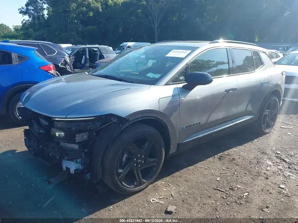 3GN7DSRR7SS203583 2025 CHEVROLET EQUINOX - Image 2