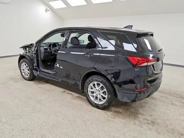 3GNAX5EG1PL261824 2023 CHEVROLET EQUINOX - Image 2