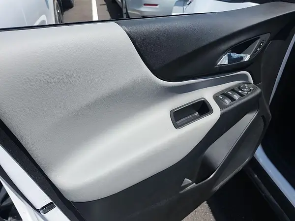 3GNAX5EG1RL259543 2024 CHEVROLET EQUINOX - Image 2