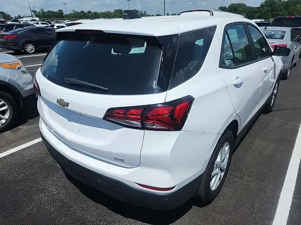 3GNAX5EG1RL259543 2024 CHEVROLET EQUINOX - Image 8