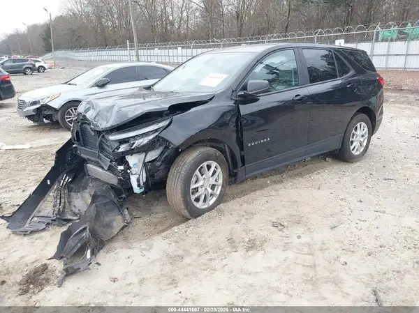 3GNAX5EG2RL291160 2024 CHEVROLET EQUINOX - Image 2