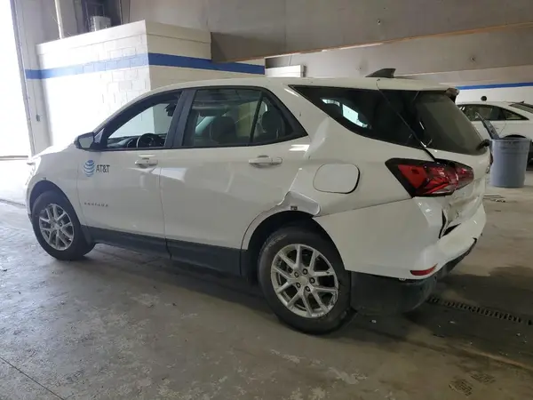 3GNAX5EG3PL246810 2023 CHEVROLET EQUINOX - Image 2