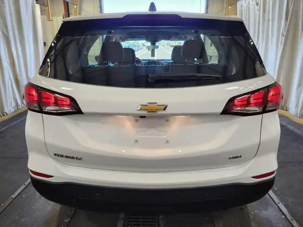 3GNAX5EG4RL261271 2024 CHEVROLET EQUINOX - Image 1