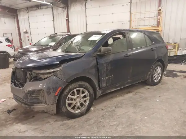 3GNAX5EG5PL204462 2023 CHEVROLET EQUINOX - Image 2