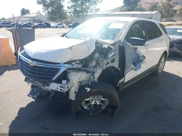3GNAX5EG6PL239754 2023 CHEVROLET EQUINOX - Image 2