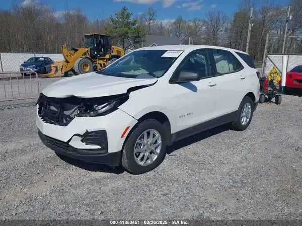 3GNAX5EG6RL281165 2024 CHEVROLET EQUINOX - Image 2