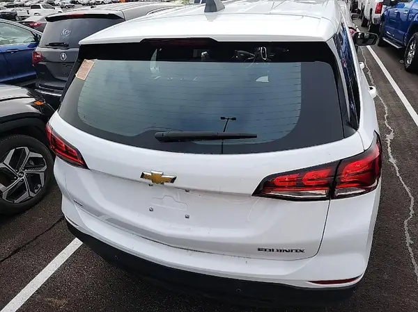 3GNAX5EG9RL259354 2024 CHEVROLET EQUINOX - Image 2