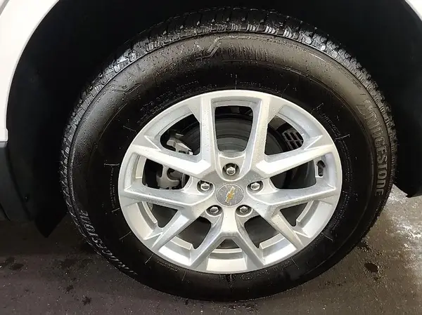 3GNAX5EGXRL261579 2024 CHEVROLET EQUINOX - Image 2