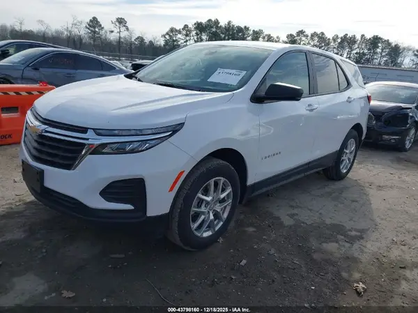 3GNAX5EGXRL303880 2024 CHEVROLET EQUINOX - Image 2