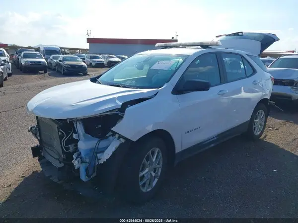 3GNAX5EGXRL365828 2024 CHEVROLET EQUINOX - Image 2