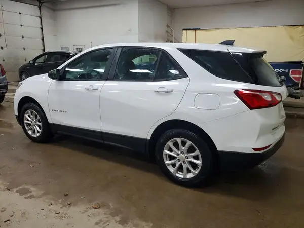 3GNAX5EV3LS710130 2020 CHEVROLET EQUINOX - Image 2