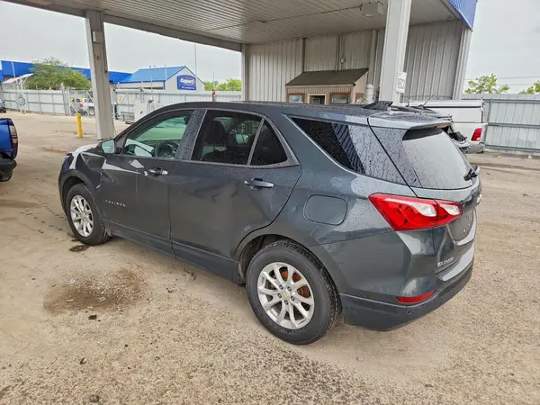 3GNAX5EV7LS584886 2020 CHEVROLET EQUINOX - Image 2