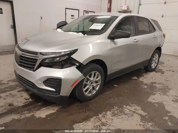 3GNAX5EV7NS147974 2022 CHEVROLET EQUINOX - Image 2