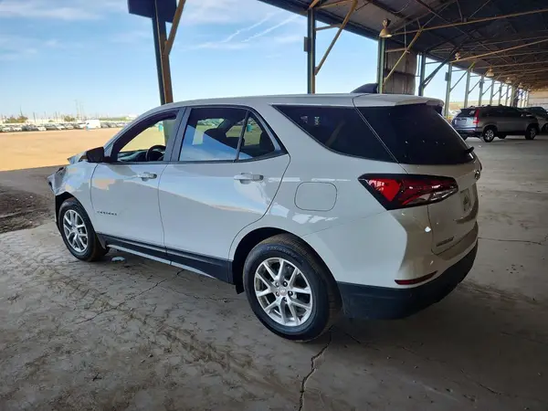3GNAXFEG5PL133172 2023 CHEVROLET EQUINOX - Image 2