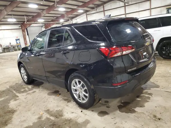 3GNAXFEG7RL304071 2024 CHEVROLET EQUINOX - Image 2