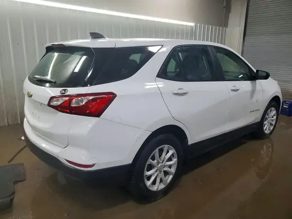3GNAXFEV1LS561318 2020 CHEVROLET EQUINOX - Image 2