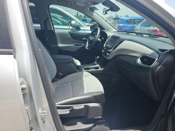 3GNAXFEV2MS173502 2021 CHEVROLET EQUINOX - Image 2