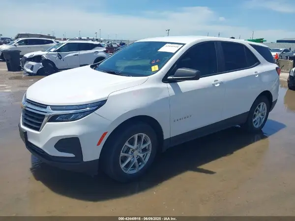 3GNAXHEG0PL108157 2023 CHEVROLET EQUINOX - Image 2