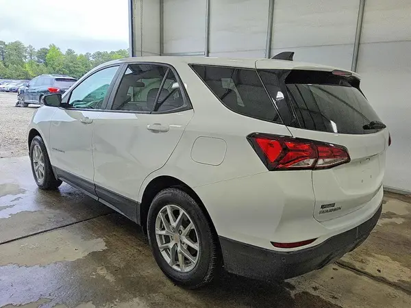 3GNAXHEG0PL128389 2023 CHEVROLET EQUINOX - Image 2