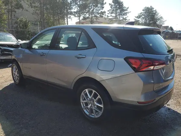 3GNAXHEG0PL261542 2023 CHEVROLET EQUINOX - Image 2