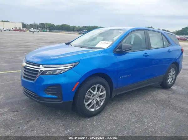 3GNAXHEG0RL119520 2024 CHEVROLET EQUINOX - Image 2